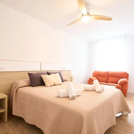 La Brisa Del Jerte By Keyhom Apartamento Plasencia Exterior foto